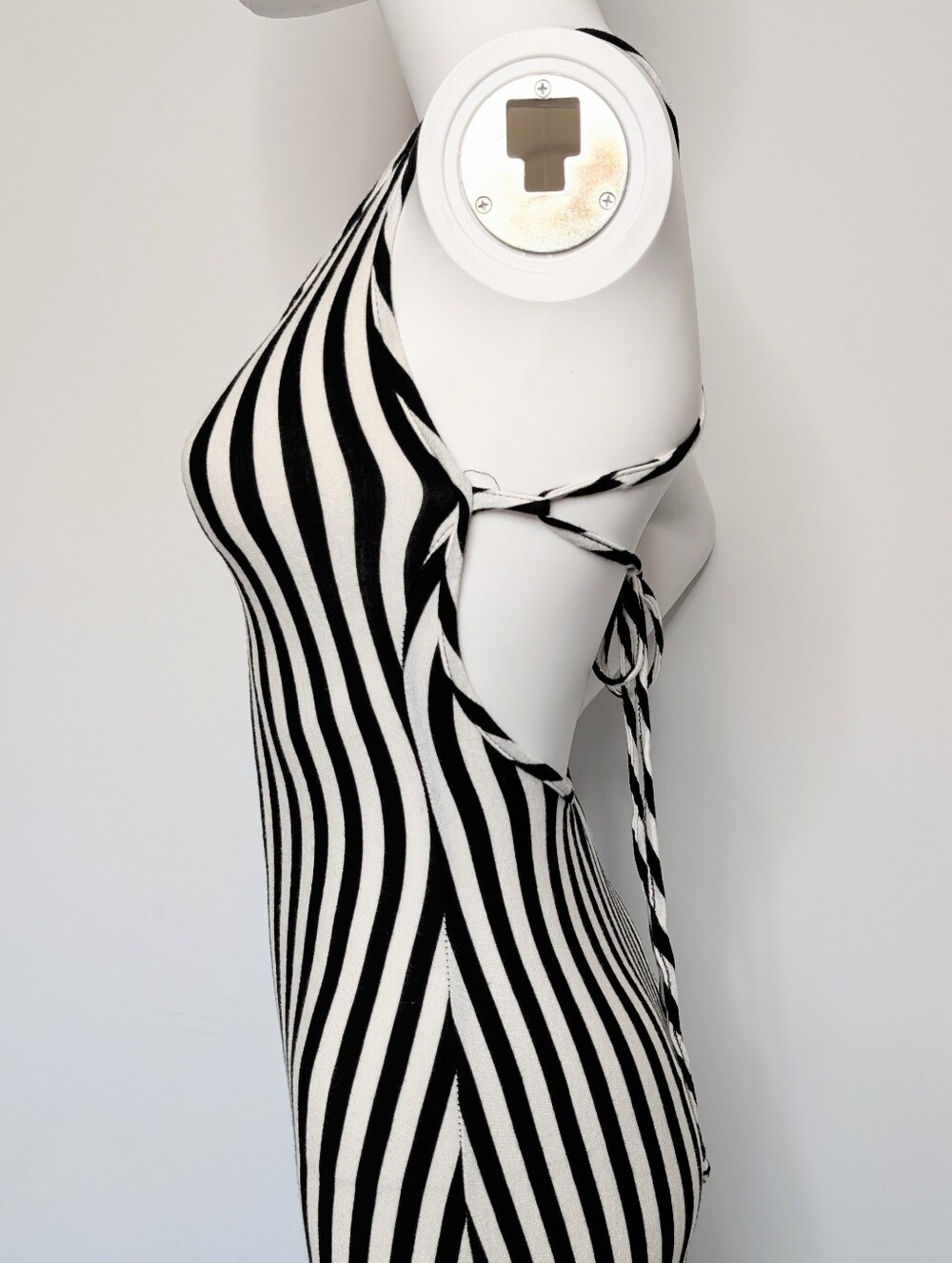 Y2K Black & White Striped Bodycon Open Back Strappy Scoop Neck Maxi Dress - Picture 8 of 12
